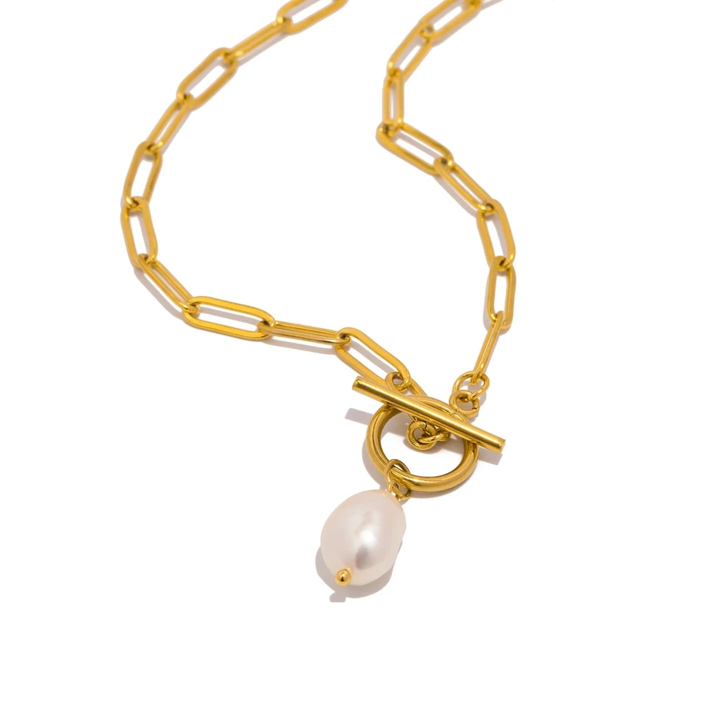 Aquarly Luna Pearl Necklace