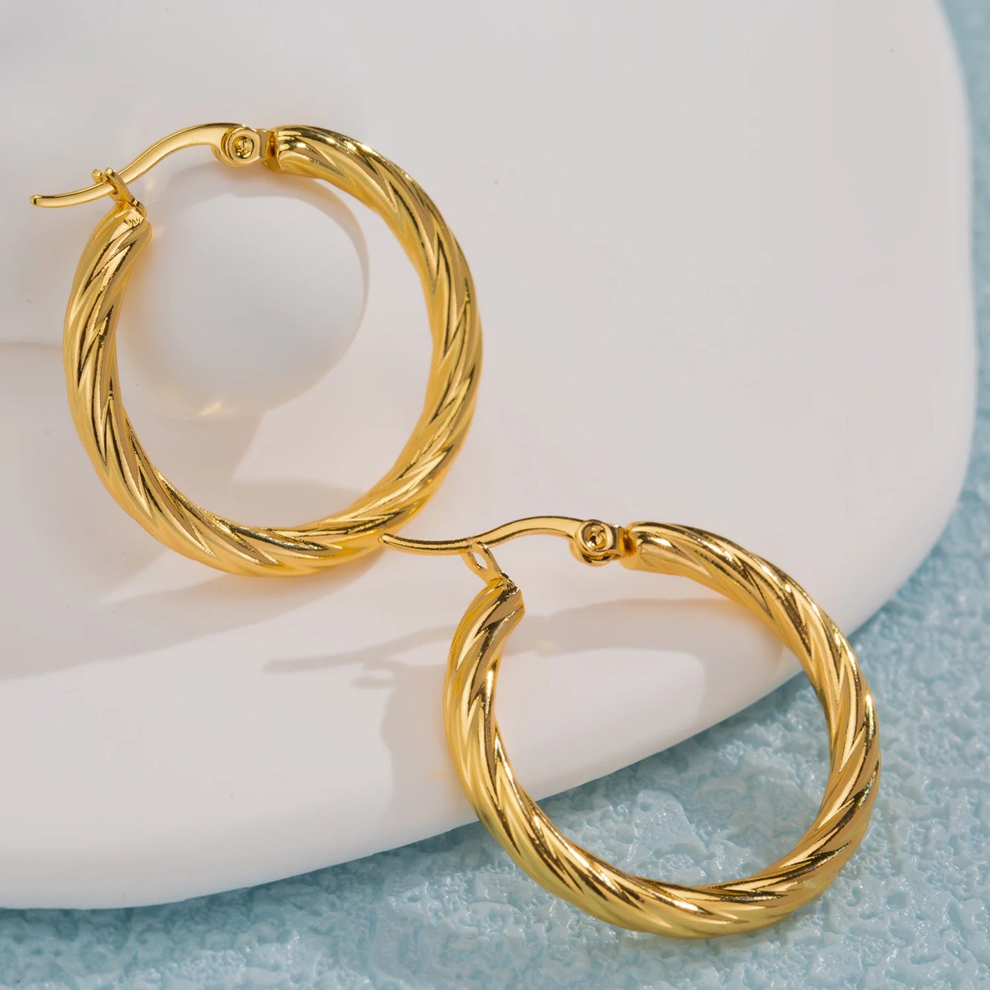 Aquarly Bold Twist Hoops