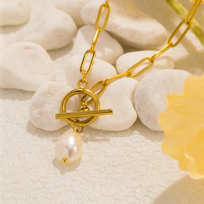 Aquarly Luna Pearl Necklace