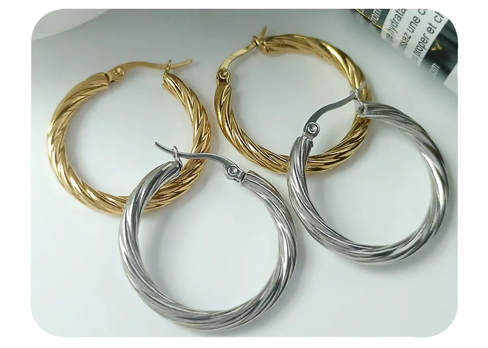 Aquarly Twist Hoops